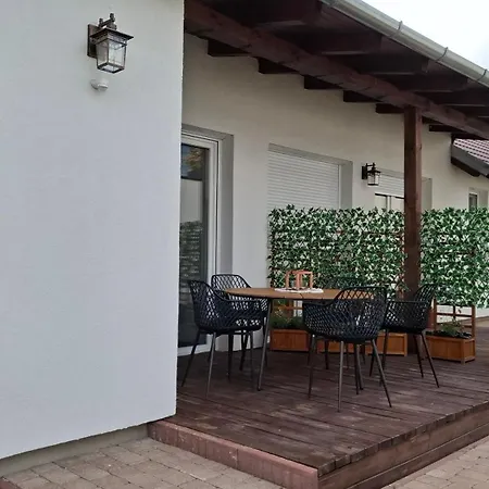 Prázdninový dům Mirtusz Apartmanhaz *