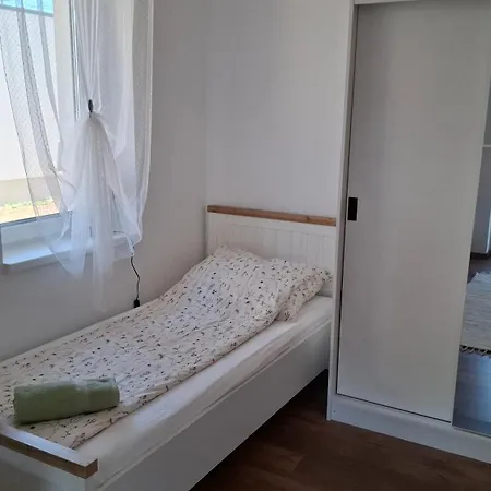 Mirtusz Apartmanhaz * Balatongyörök
